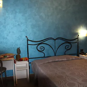 House Beatrice Гостевой дом Милан